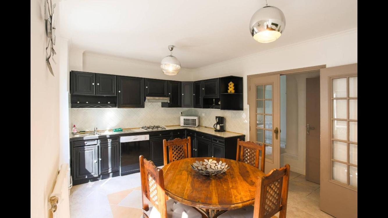 Villa Laetitia - Appt De Charme Avec Parking - Nice Nord Zewnętrze zdjęcie